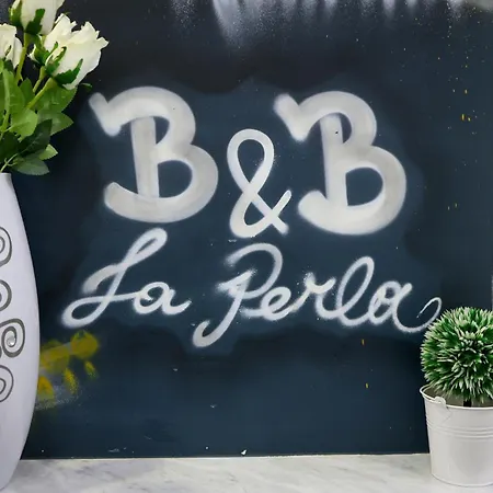 Beb La Perla לינה וארוחת בוקר 4*