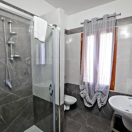 Bed & Breakfast Beb La Perla Neapel