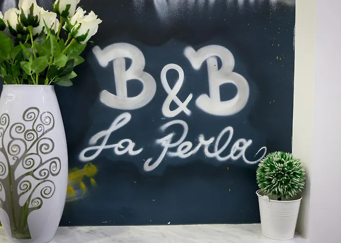 Beb La Perla Bed & Breakfast 4*