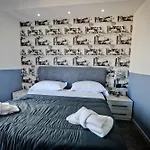 Bed & Breakfast Beb La Perla Napels